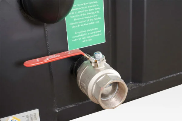 682-waste-tank-for-site-toilets-6-960x640-1-600x400 3+1 Sit On Waste Tank 6500 LTR